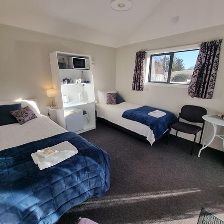 Cheviot Motels, Cabins And Camp Екстериор снимка