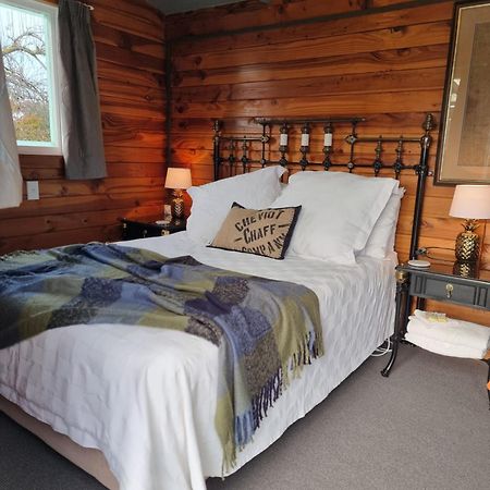 Cheviot Motels, Cabins And Camp Екстериор снимка