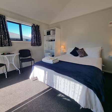 Cheviot Motels, Cabins And Camp Екстериор снимка