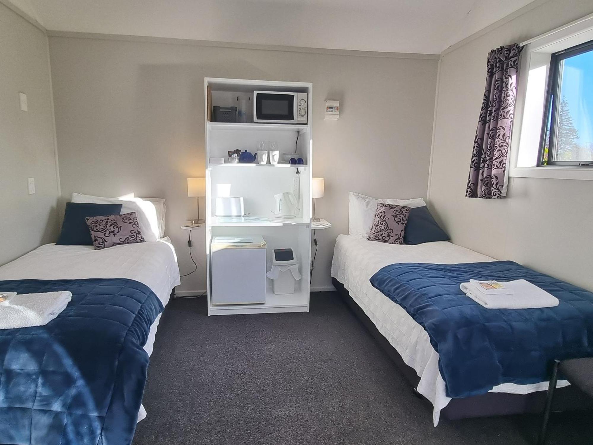 Cheviot Motels, Cabins And Camp Екстериор снимка